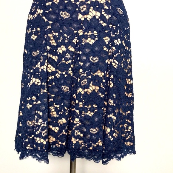 NWOT Vince Camuto Women’s Navy Blue Lace A Line Mini Dress Size 2 - Picture 5 of 11